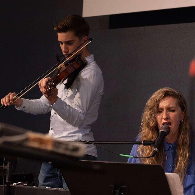 3F9A8589-1 3F9A8589-1